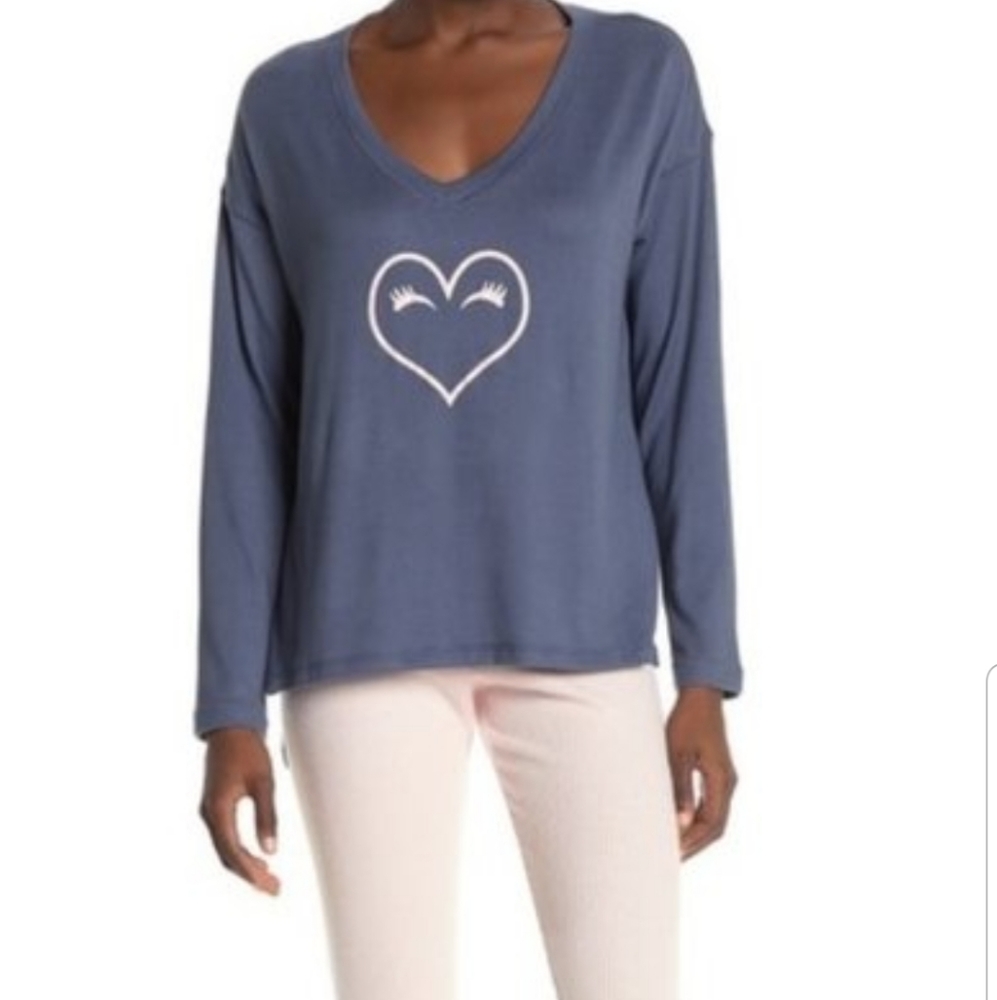 5/25$🔥 Free Press Blue Vintage Eyelash Heart Pajama Top S